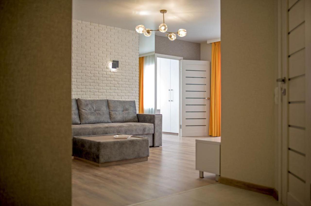 2 In The Center Of Apartment